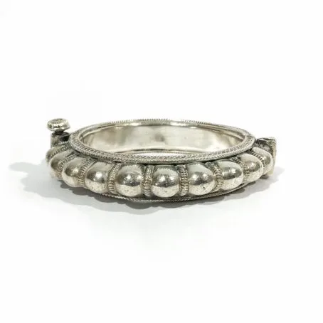 vintage solid silver ethnic bracelet