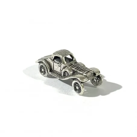 miniature retro car in silver - Image 3