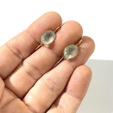 Earrings with natural aquamarine