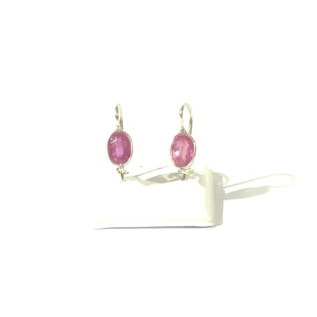 Earrings with natural rubies