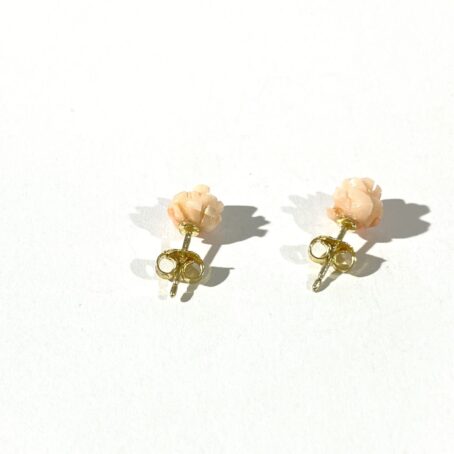 Lobe earrings with pink coral roses - Image 5