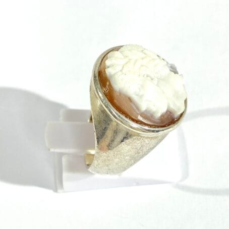 anello chevalier con cammeo - immagine 3