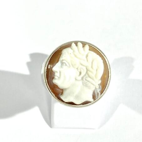 chevalier ring with cameo - Image 2