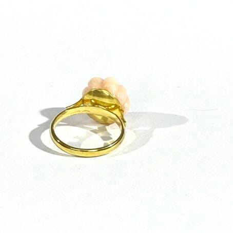 anello con cabochon corallo - immagine 7